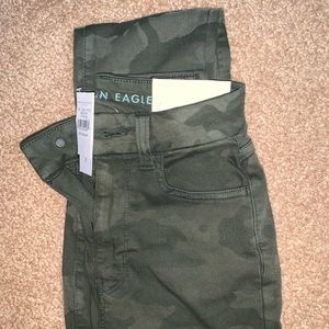 American Eagle Size 0 Jeans Camo, NEVER WORN, TAGS